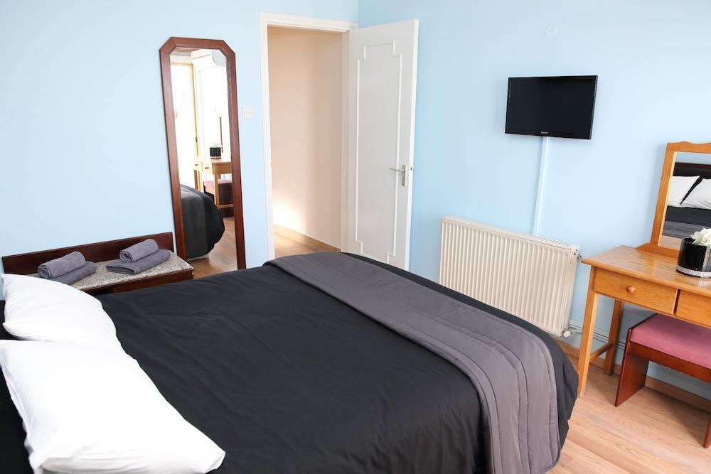 Antonis G. Hotel Apartments Вороклини Екстериор снимка