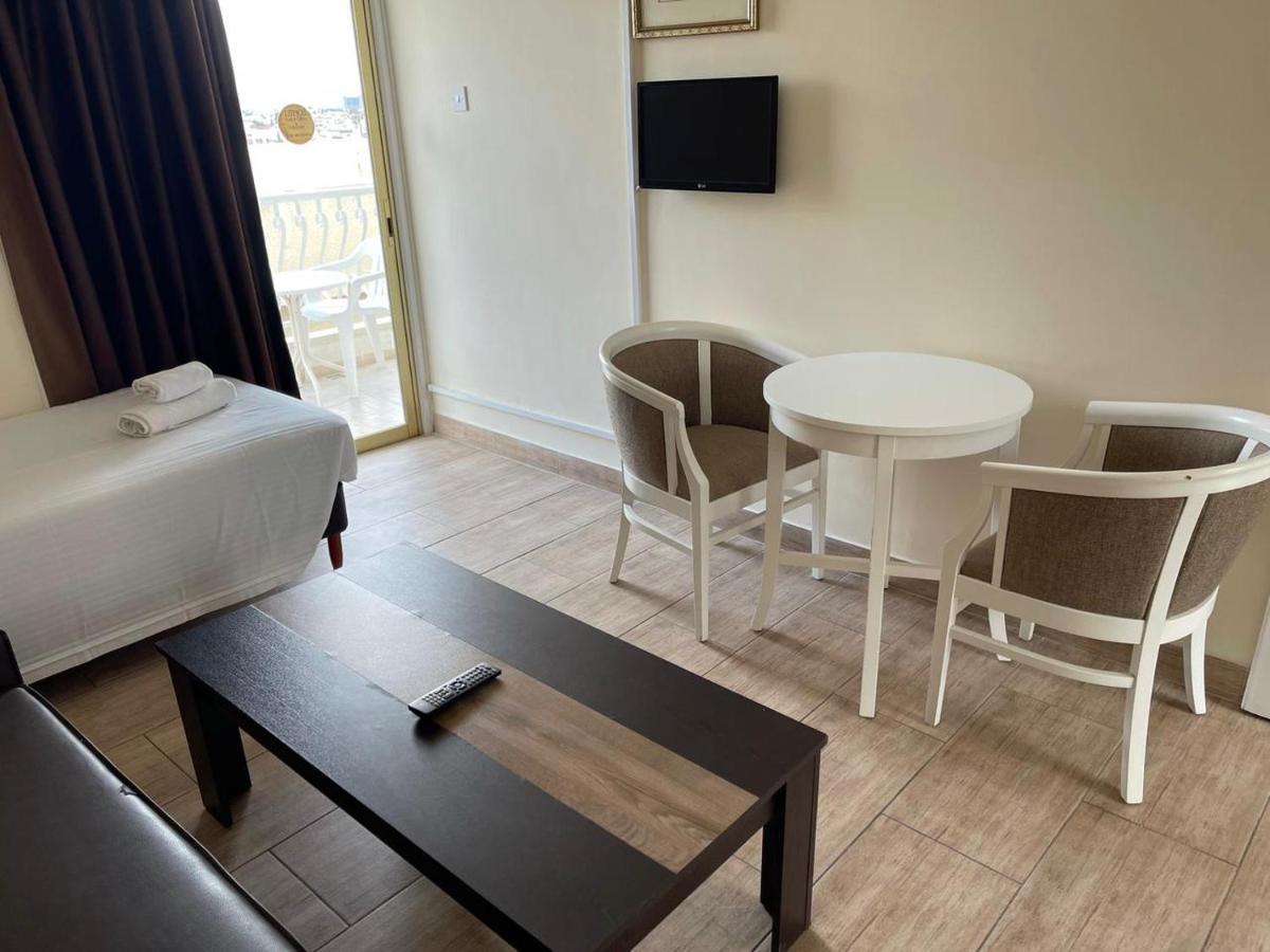 Antonis G. Hotel Apartments Вороклини Екстериор снимка