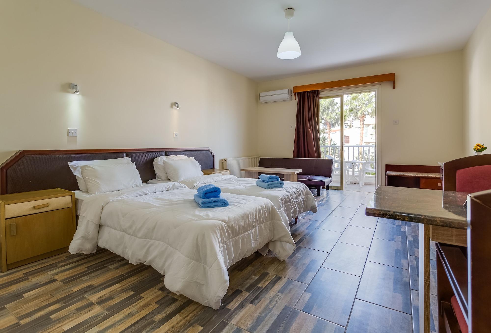 Antonis G. Hotel Apartments Вороклини Екстериор снимка