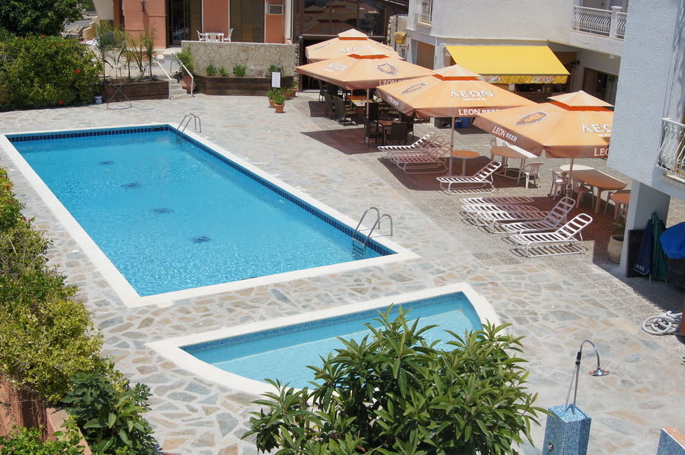 Antonis G. Hotel Apartments Вороклини Екстериор снимка